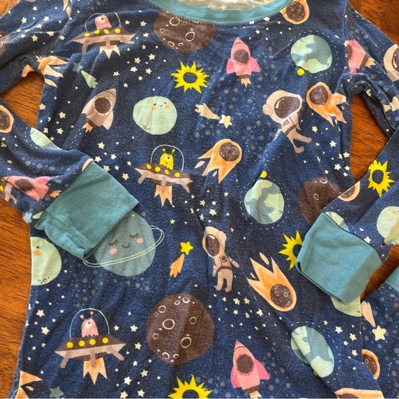 Little Sleepies Space 2 pc pajamas blue size 12-18 months - Picture 3 of 6